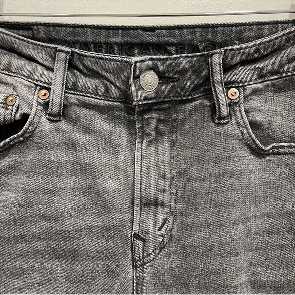 American Eagle Distressed Denim Shorts Washed Black Size 32 - Picture 3 of 9